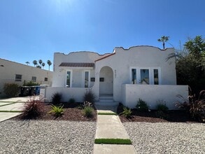 4703 9th Ave, Unit 4703 9th Ave in Los Angeles, CA - Foto de edificio - Building Photo