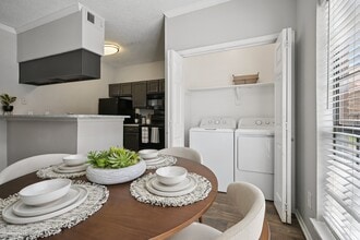 Spring Pointe in Richardson, TX - Building Photo - Building Photo