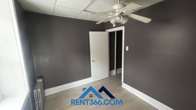 property at 405 E Norwegian St