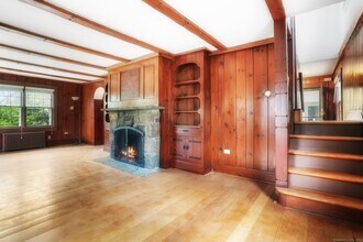 481 Bronson Rd in Fairfield, CT - Building Photo - Building Photo