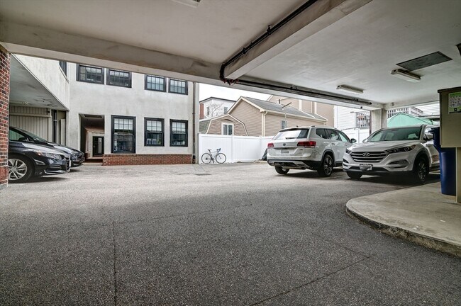 150 Hampshire St, Unit 2 in Cambridge, MA - Building Photo - Building Photo