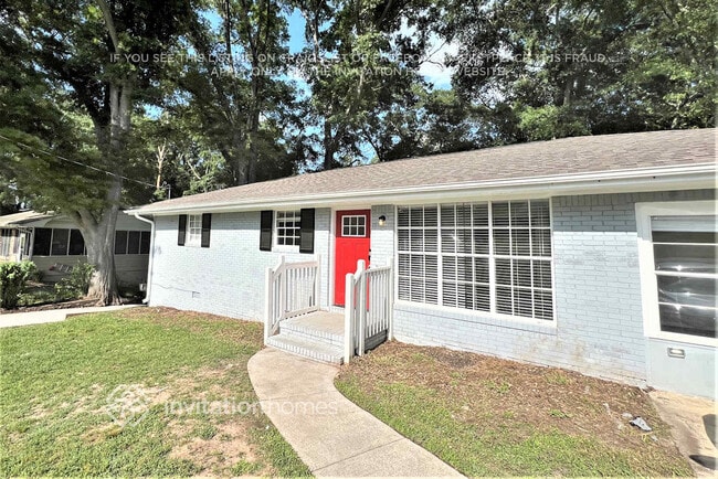 property at 1555 Mountain View Cir NW