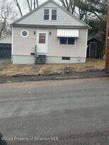 113 Lidy Rd in Dupont, PA - Building Photo