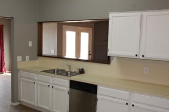 505 SW 149th Pl in Oklahoma City, OK - Building Photo - Building Photo