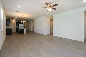 11008 S 56th Ln in Phoenix, AZ - Building Photo - Building Photo
