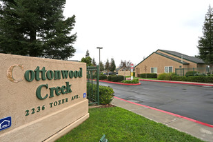 Cottonwood Creek Apartments