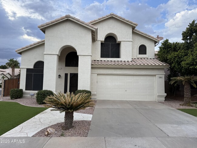 property at 3864 S Ivy Ct