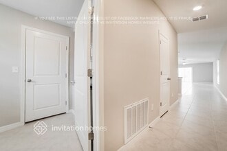 15538 Colt Creek Pl in Sun City Center, FL - Foto de edificio - Building Photo