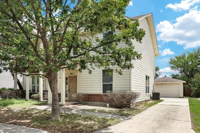 property at 10304 Lateleaf Oak