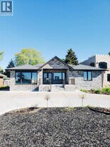 2135 Riverside Dr W in Windsor, ON - Building Photo