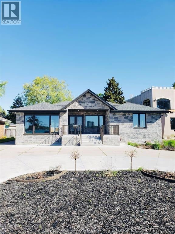 property at 2135 Riverside Dr W