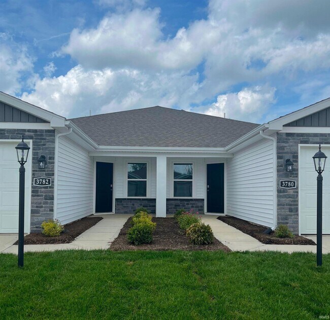 3782 Thunderhawk Pass in Fort Wayne, IN - Building Photo - Building Photo