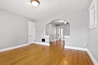 5505 Rhodes Ave in St. Louis, MO - Building Photo - Building Photo