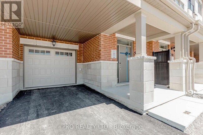 5243 Bench Ave in Mississauga, ON - Building Photo - Building Photo