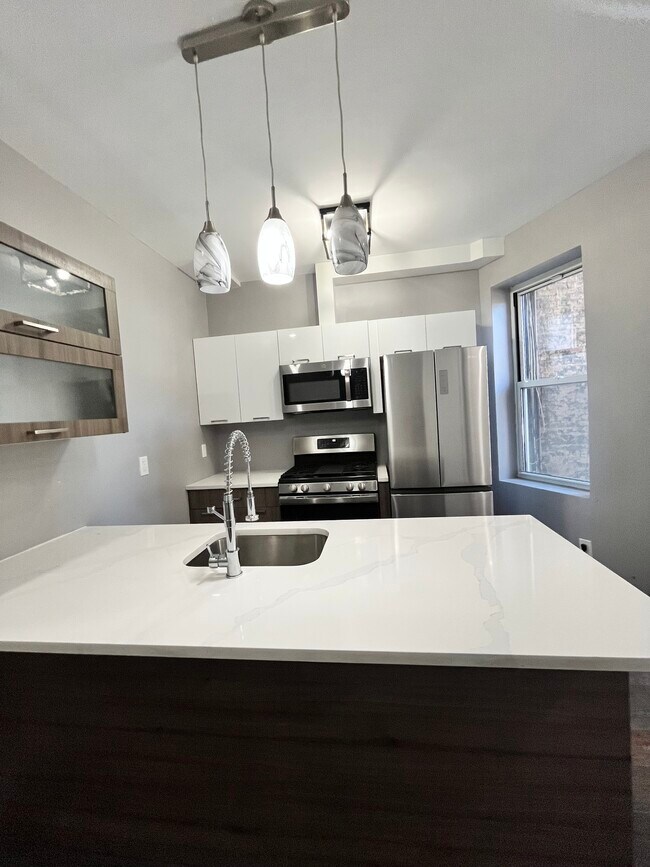 271 Hancock Ave, Unit 2