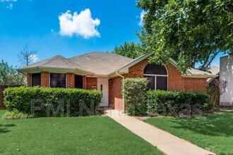 8101 Hyde Park Dr in Frisco, TX - Building Photo - Building Photo