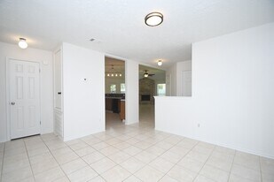 2303 Old Dixie Dr in Richmond, TX - Building Photo