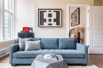 19 S Wabash Ave in Chicago, IL - Foto de edificio - Building Photo