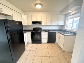 207 N Indiana Ave in Caldwell, ID - Building Photo - Building Photo