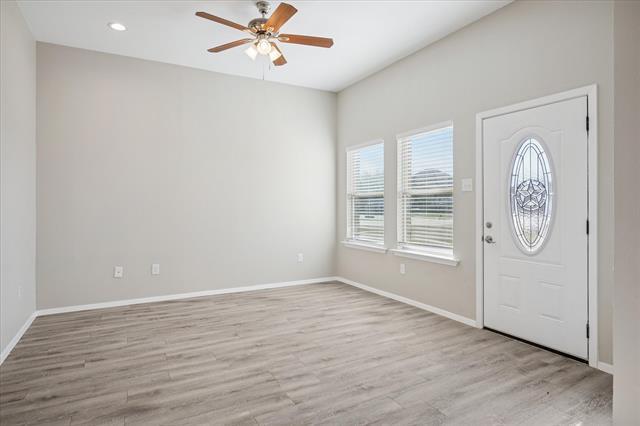 516-518 Wood Dr in Gunter, TX - Building Photo - Building Photo