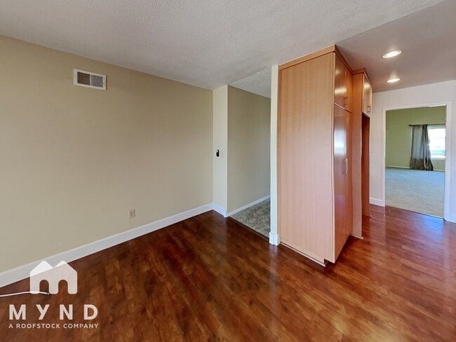 2625 Wardlow Ave in San Diego, CA - Building Photo - Building Photo