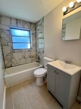 725 W 9th St in West Palm Beach, FL - Building Photo - Building Photo