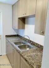 1830 S Palmetto Ave in South Daytona, FL - Building Photo - Building Photo