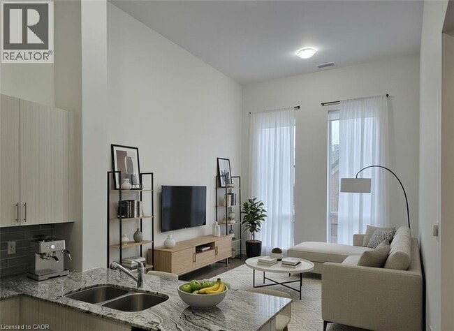 100 Garment St in Kitchener, ON - Building Photo - Building Photo