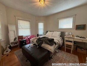 10 Dickson St, Unit 1 in Somerville, MA - Building Photo - Building Photo