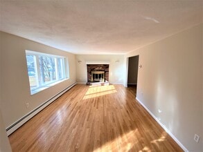 15 Appaloosa Dr in Methuen, MA - Building Photo - Building Photo