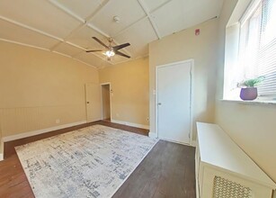 2329 S 12th St in Philadelphia, PA - Building Photo - Interior Photo