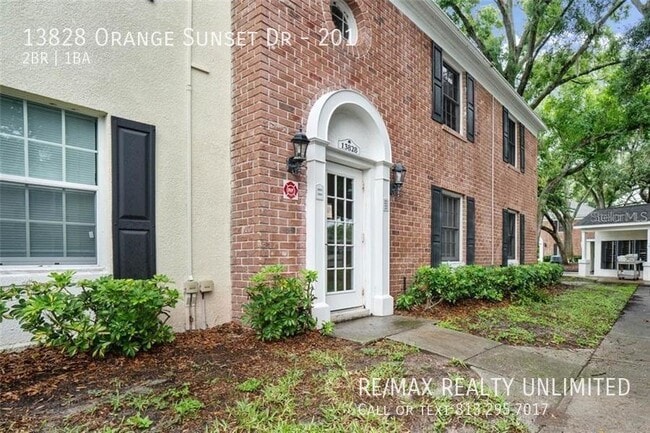 13828 Orange Sunset Dr in Tampa, FL - Building Photo - Building Photo