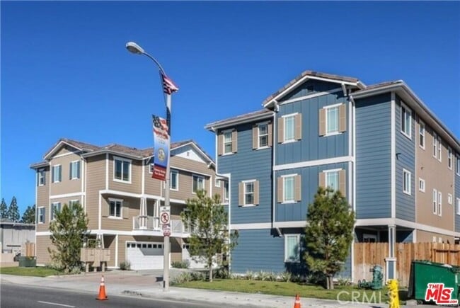 property at 9559 Firestone Blvd