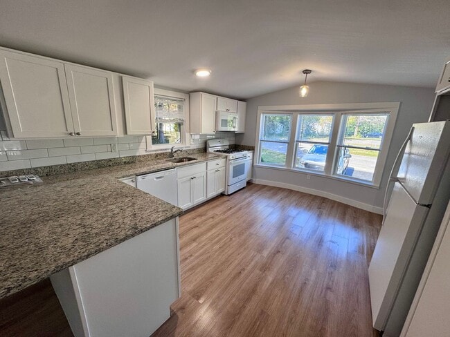 property at 23 Sunnybrooke Dr