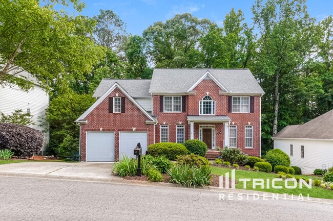 property at 716 Parkside Dr