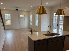 1703 Chase Ct in Hoover, AL - Building Photo - Building Photo