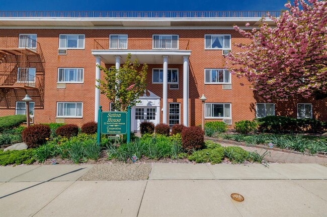 property at 22 N Forest Ave