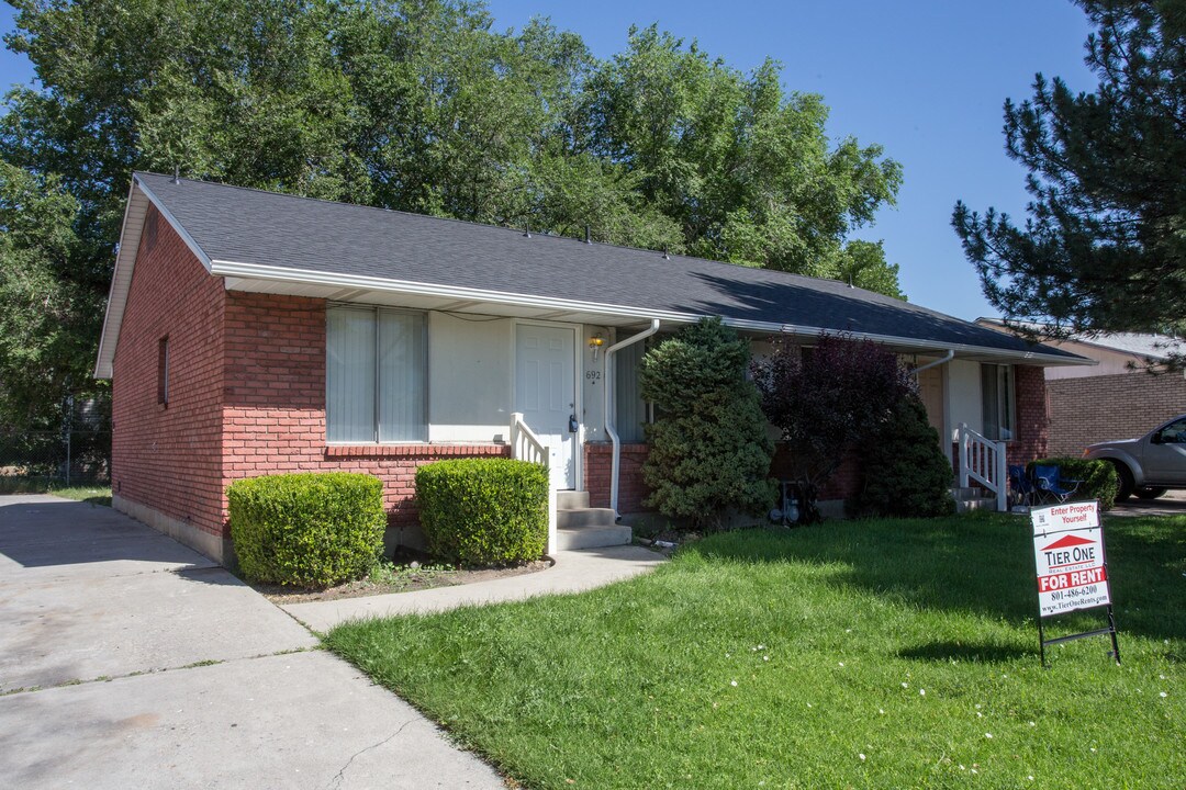 Duplex in Provo, UT - Building Photo