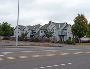 2453-2459 State St in Salem, OR - Building Photo - Building Photo