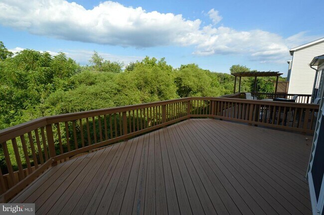 property at 182 Spencer Terrace SE