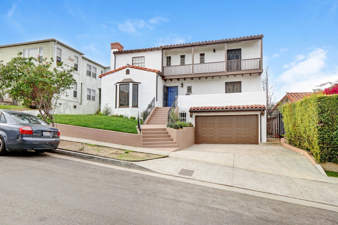 1839 S Cochran Ave in Los Angeles, CA - Foto de edificio