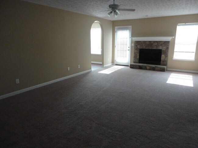 4765 Beaver Rd in Loganville, GA - Building Photo - Building Photo