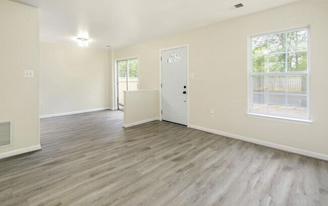 127 Heathfield Dr in Frederick, MD - Building Photo - Building Photo