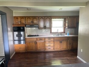 702 W Joliet St in Crown Point, IN - Building Photo - Building Photo