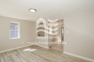 34331 Munsie St in Harrison Township, MI - Building Photo - Building Photo