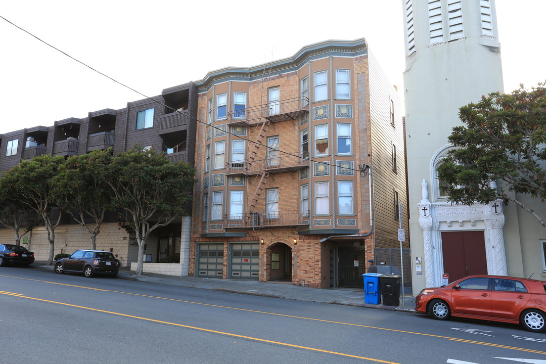 1341 7th Ave in San Francisco, CA - Building Photo