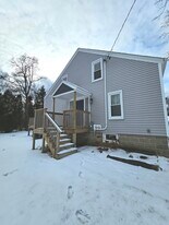 16637 W Brockman Ave in Lincolnshire, IL - Building Photo