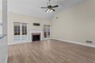 3030 Northcliff Dr in Suwanee, GA - Building Photo - Building Photo