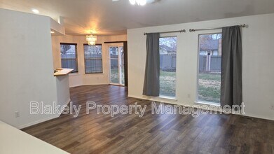 2263 E Clarene St in Meridian, ID - Building Photo - Building Photo