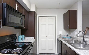 1531 State Hwy 121 in Lewisville, TX - Building Photo - Building Photo